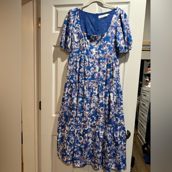 ASTR The Label square neck midi dress - Picture 2 of 3